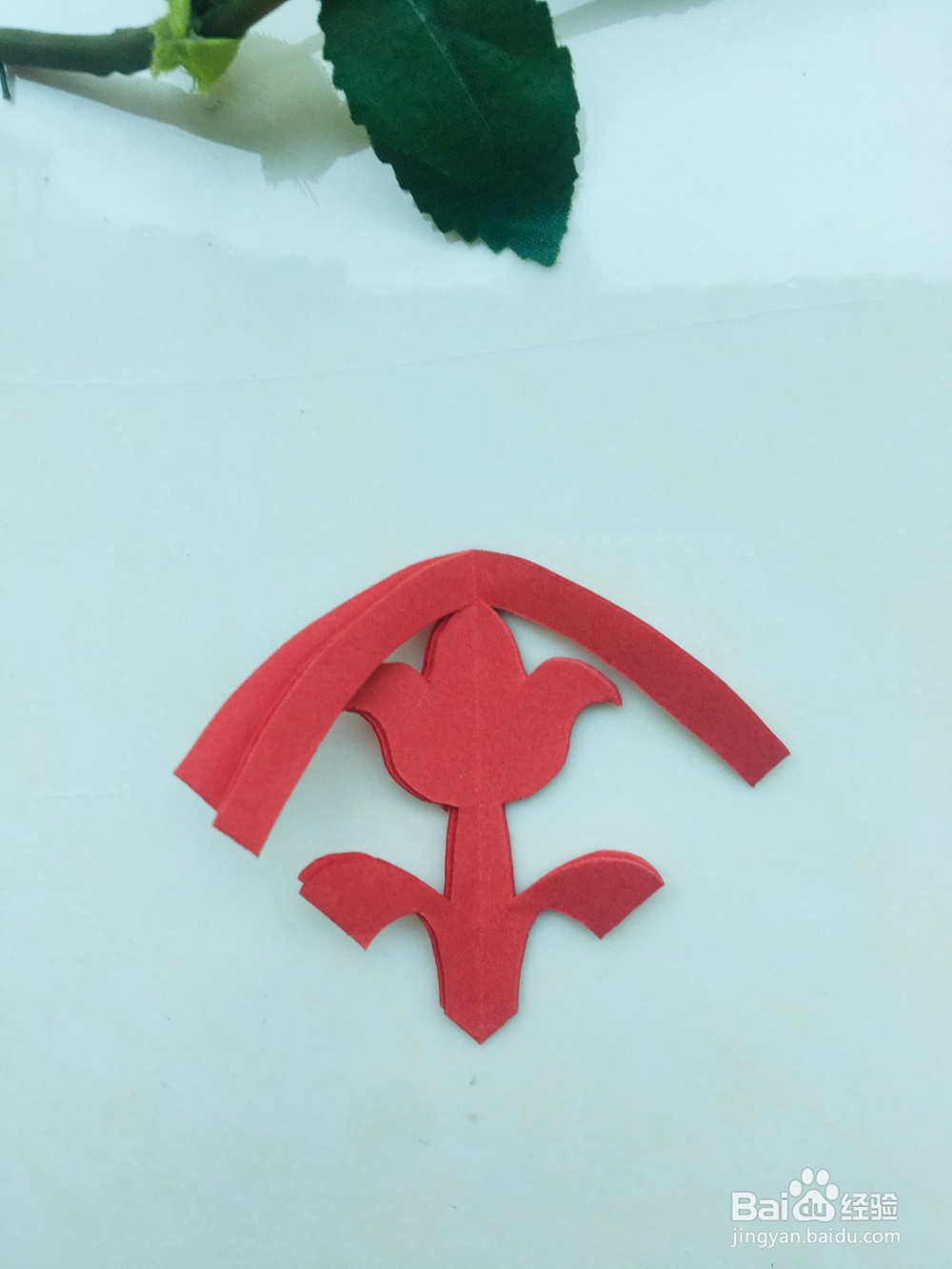 儿童剪纸：怎样剪四角花朵