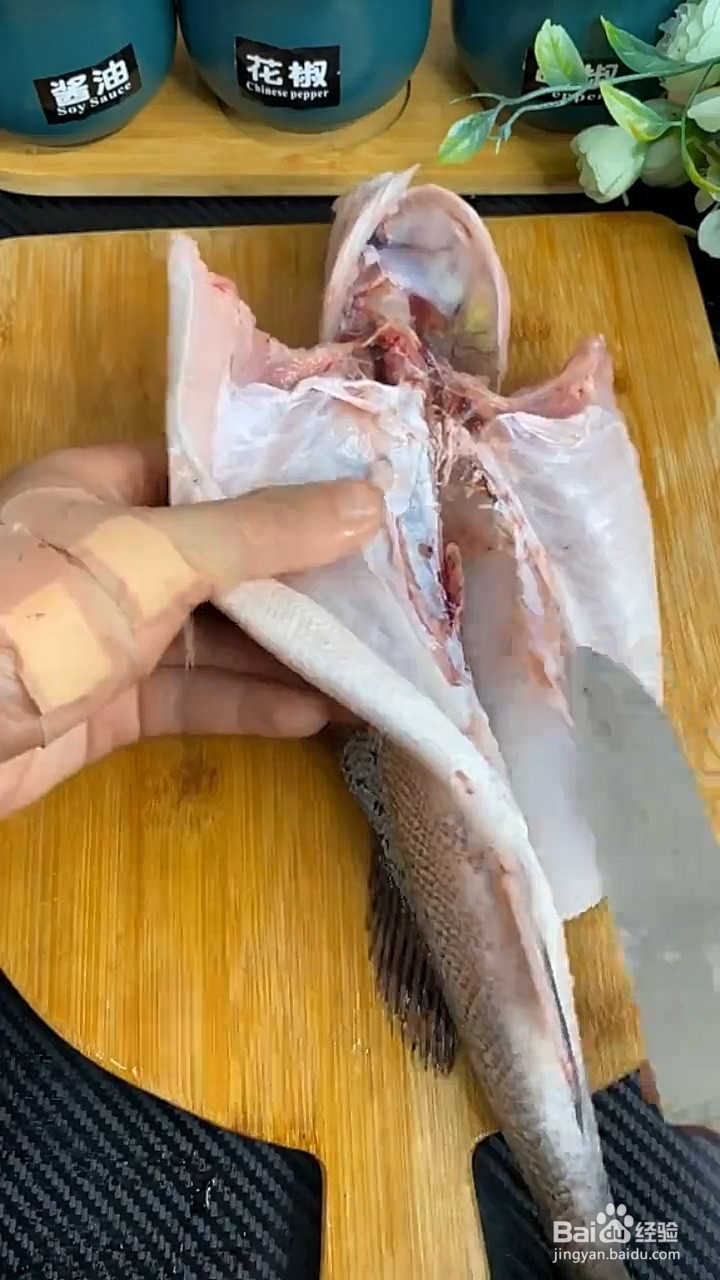 如何制作又滑又嫩的清蒸鱼？