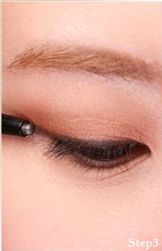 2012下眼睑包围式眼妆