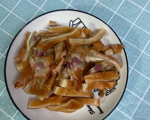 爆炒猪耳朵的做法