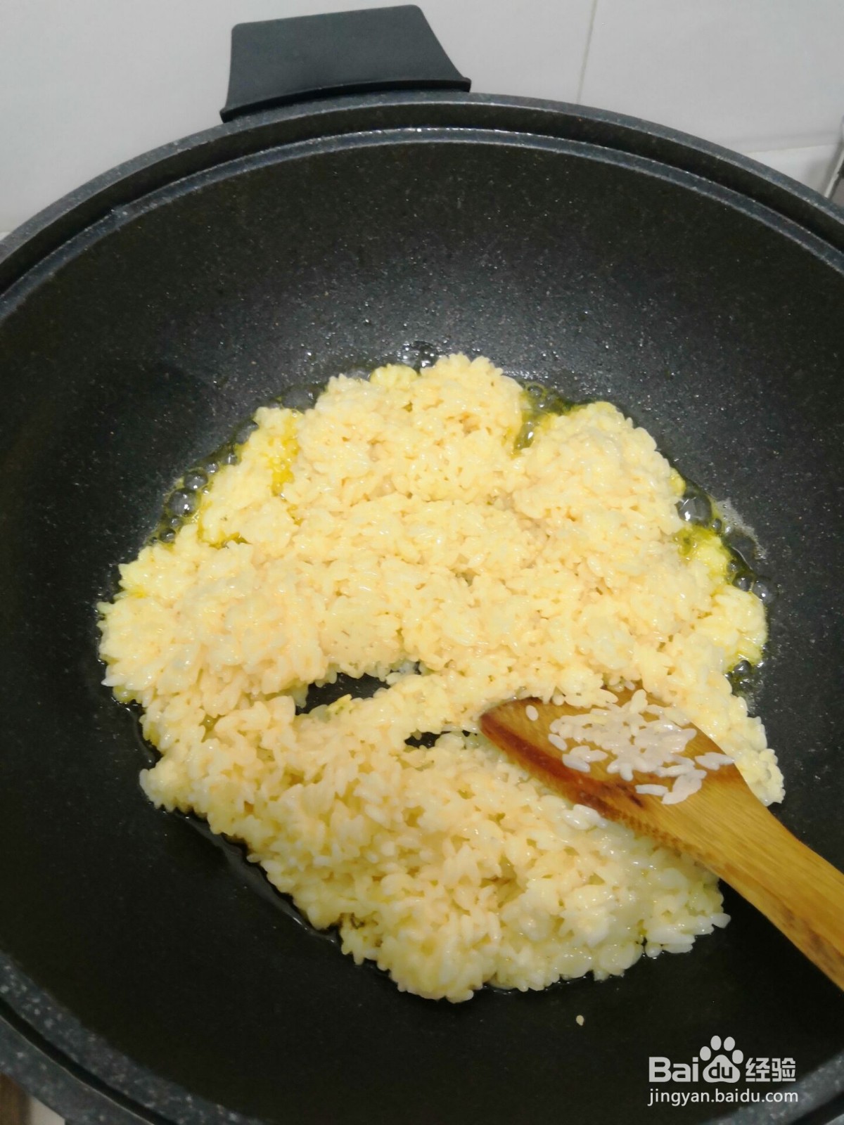 制作简单的蛋炒饭怎么做？