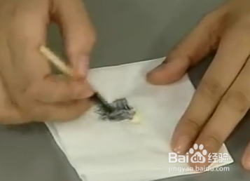 如何清理彩妆刷子