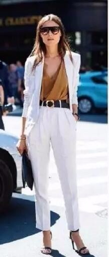 上班女性要怎么穿才得体