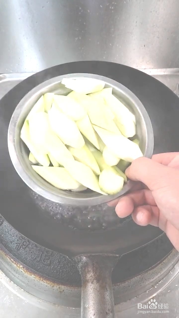 如何制作丝瓜炒鸡蛋