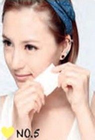 湿敷化妆水，解救肌肤干渴。