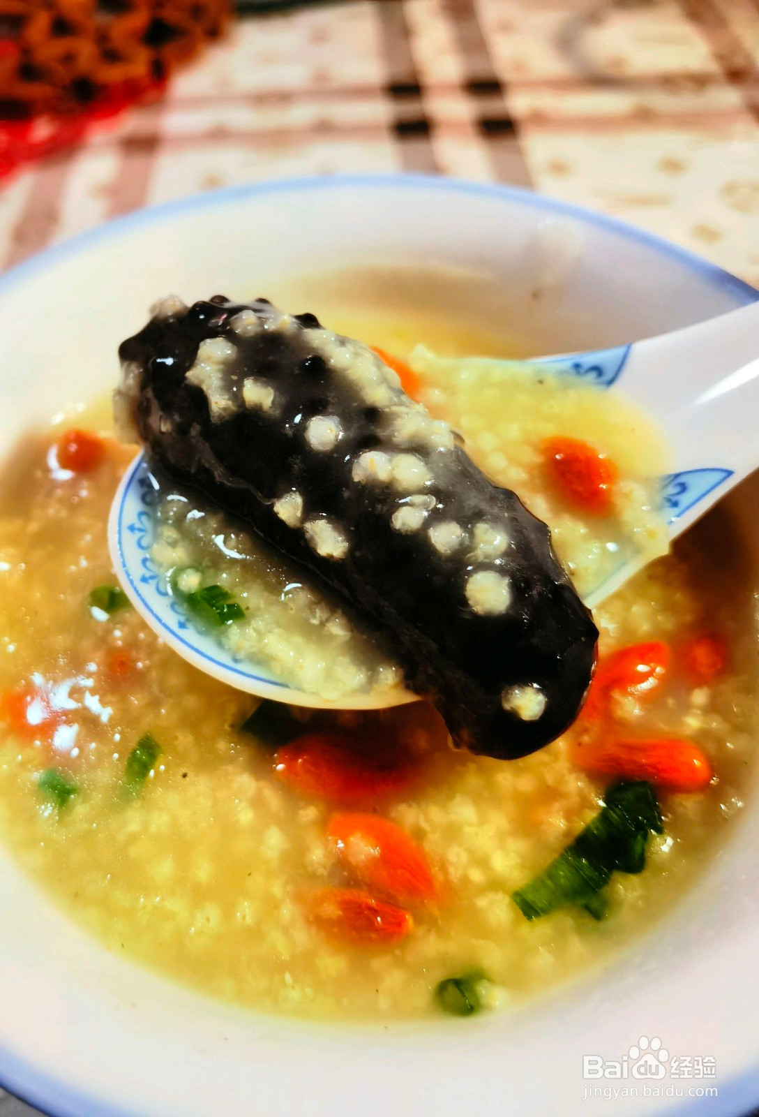垂涎欲滴小米海参粥的做法