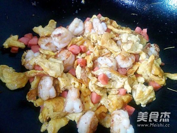 虾仁炒饭的做法