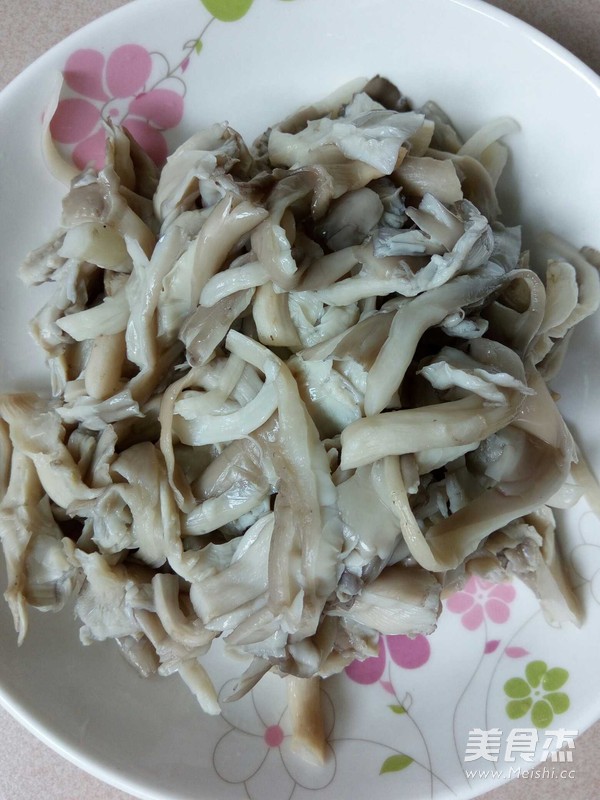 平菇木耳拌豆角