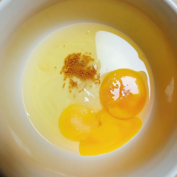 豆浆蟹柳蒸水蛋