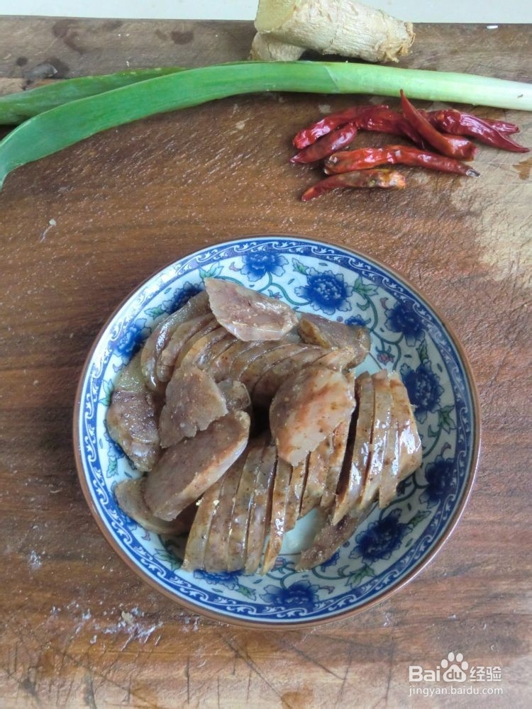 鲜美的干锅藕片