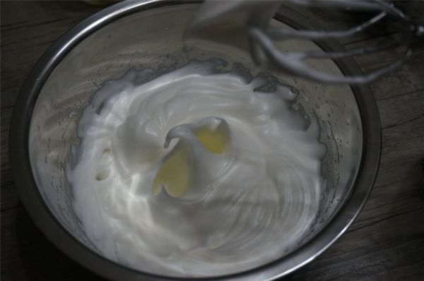 小熊彩绘蛋糕卷