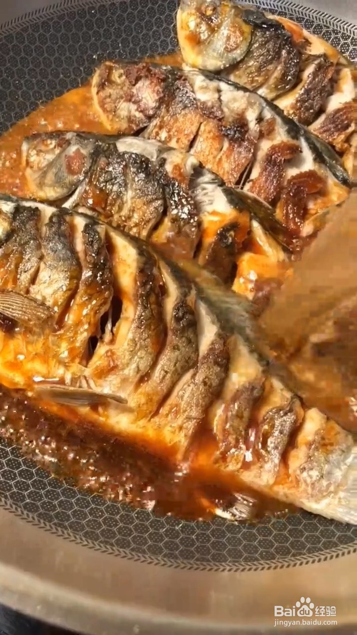 如何制作好吃的红烧鲫鱼