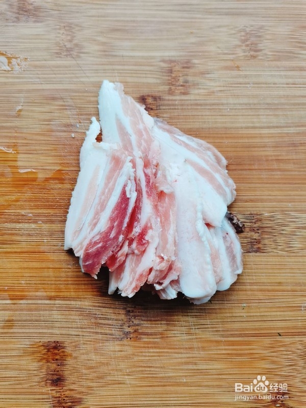 木耳芹菜炒肉家常做法怎么做