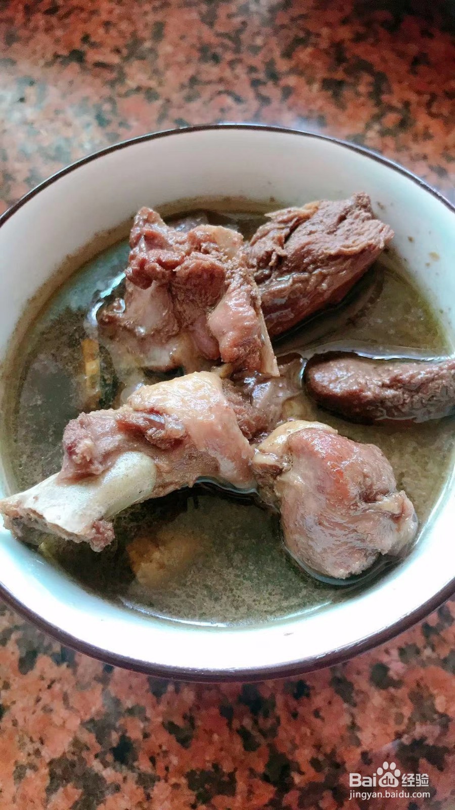四物鸭汤的做法