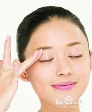 黑眼圈怎么去除如何去除黑眼圈