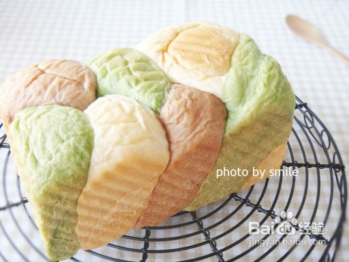 带给味觉和视觉多重享受的100%中种三色北海道吐司