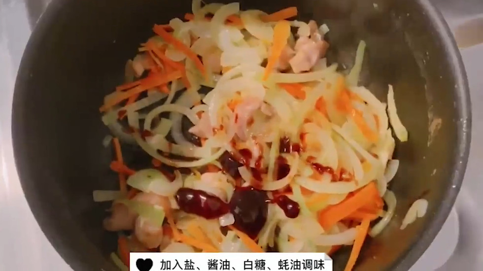 日式鸡肉滑蛋饭怎么做