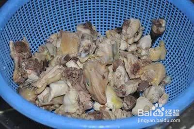 新疆大盘鸡的家常做法