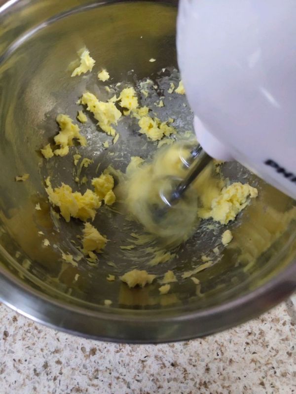 杏干椰蓉磅蛋糕