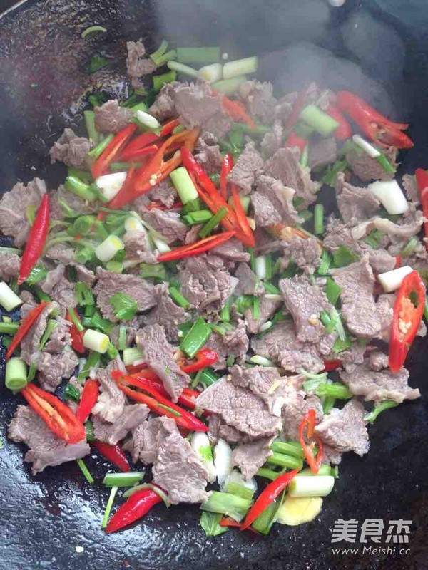 红椒牛肉的做法