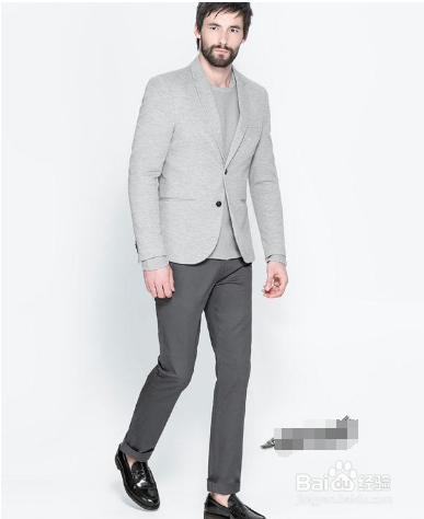 灰色格子西装怎么搭配