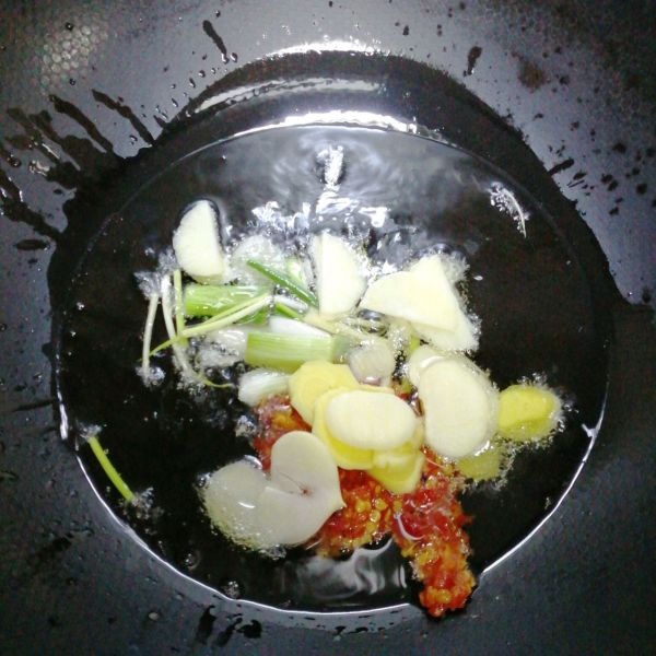 黄瓜辣椒炒肉片