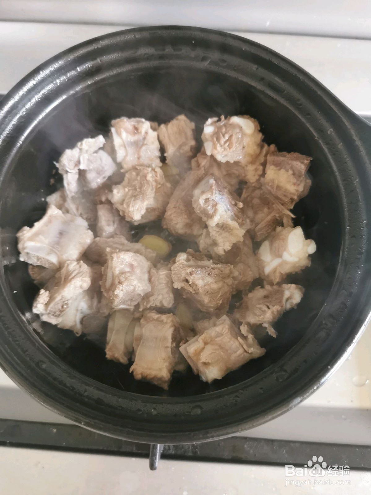 排骨焖板栗的做法