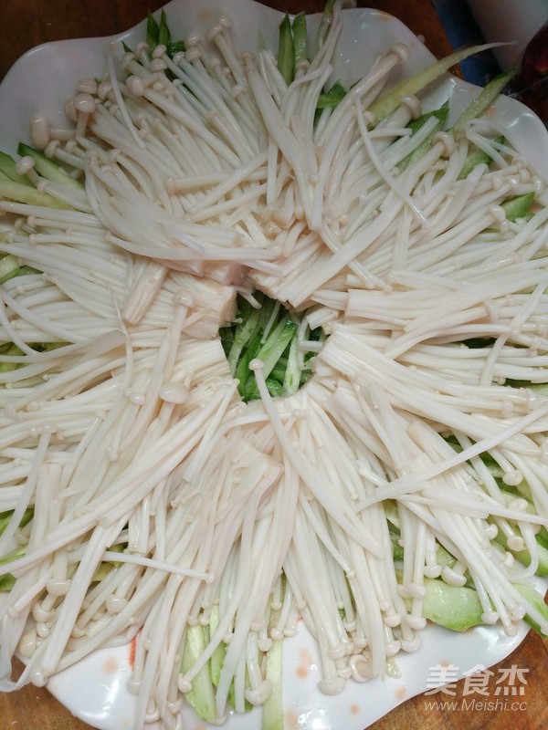 酸辣金针菇的做法