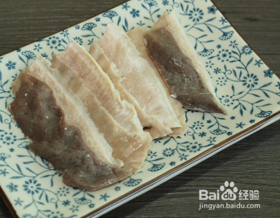 如何简便的将猪肚焯水？