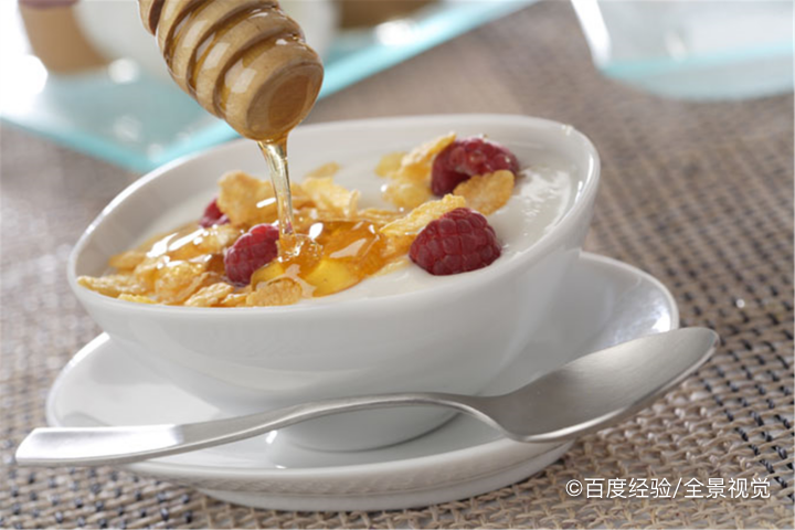 红糖和酸奶一起吃的好处