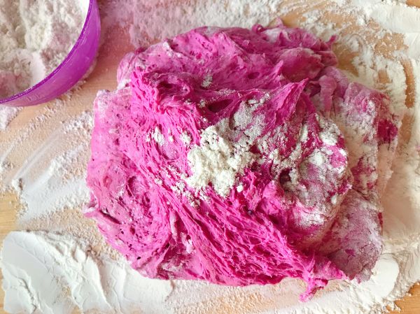 火龙果红豆馅饼