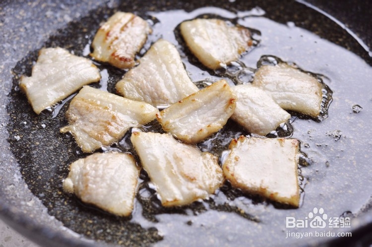 如何做出好吃的五花肉焖煎豆腐