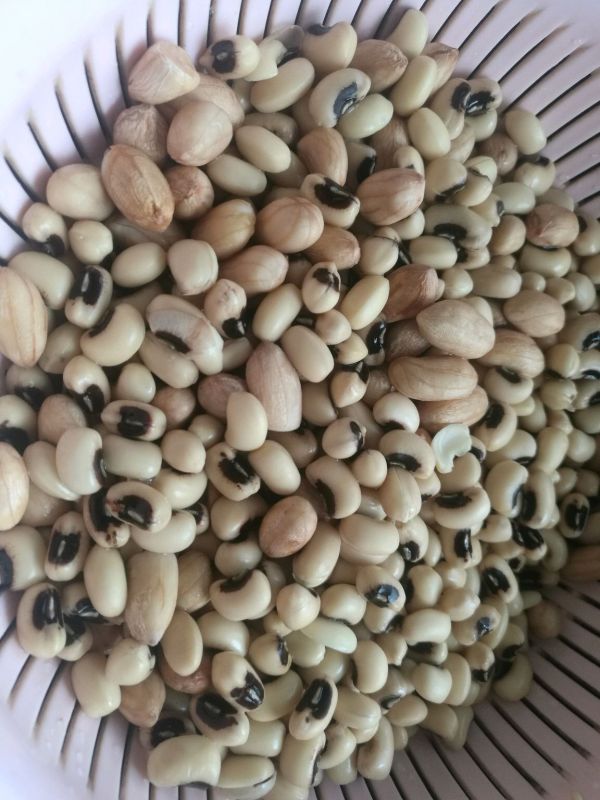 话梅花生炆猪蹄