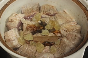 如何制作美味好吃的懒人版东坡肉