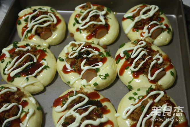 海苔肉松火腿肠小面包