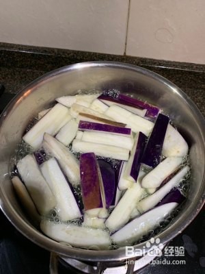 食补佳品低油版红烧茄子的做法