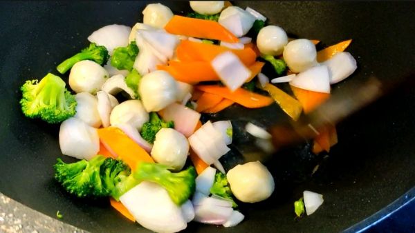 圣迪乐椰香时蔬咖喱鱼丸