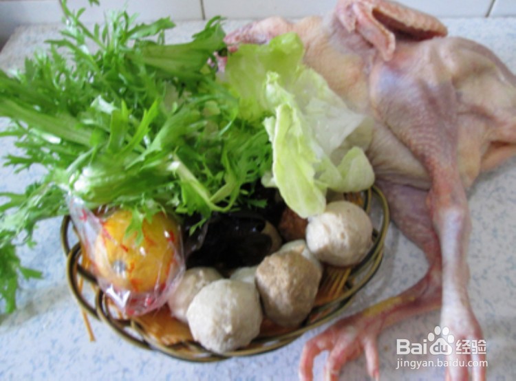 麻辣鸡火锅的做法