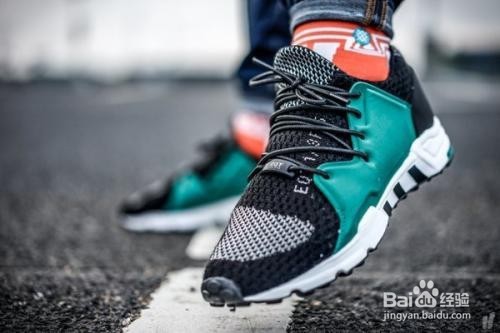 如何鉴别高仿鞋?