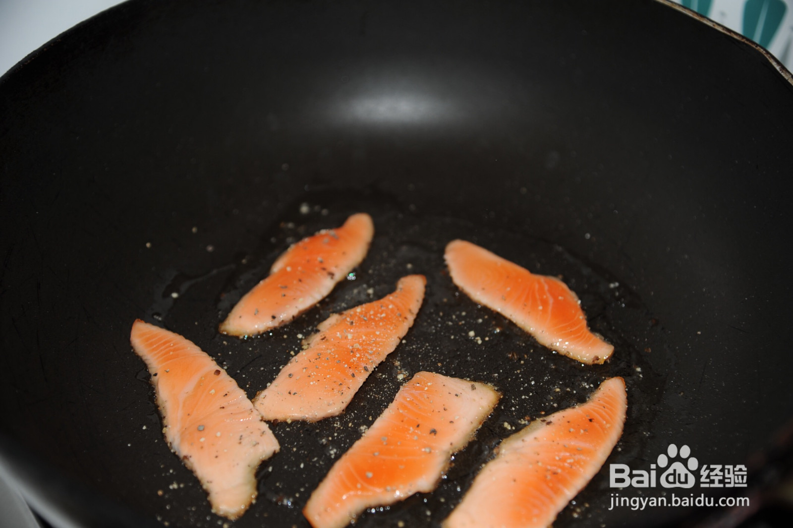 三文鱼藜麦沙拉的做法