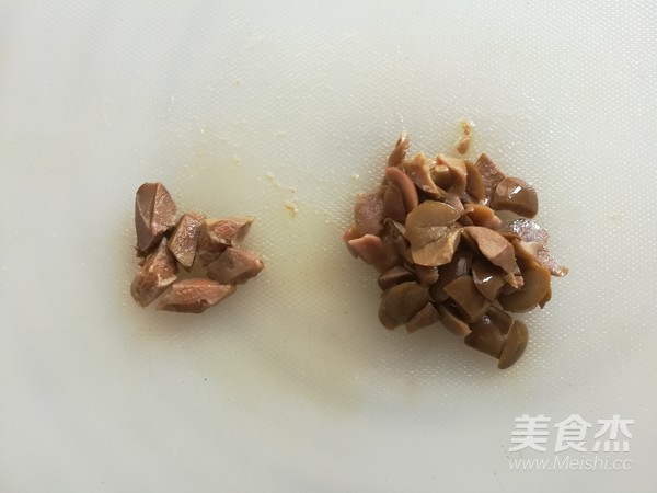 多汁碎牛排三明治