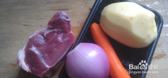 土豆炖牛肉怎么做