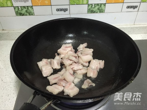 五花肉藕片小炒