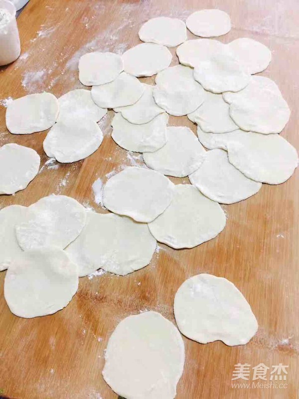 猪肉茴香锅贴饺