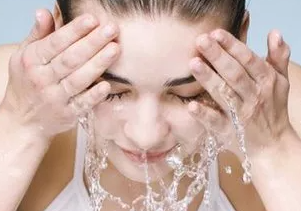 鼻子出油怎么办？