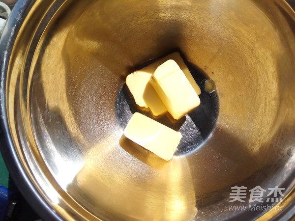 黑加仑黄油蛋糕