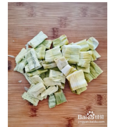 笋干烧鸡腿的做法步骤