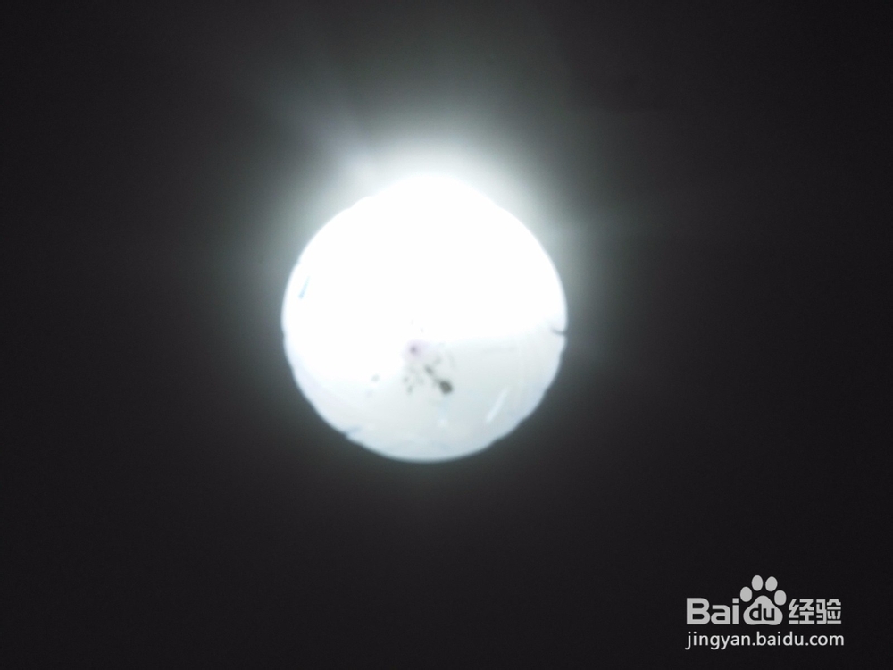 吸顶灯坏了不亮了,换个新的还不行