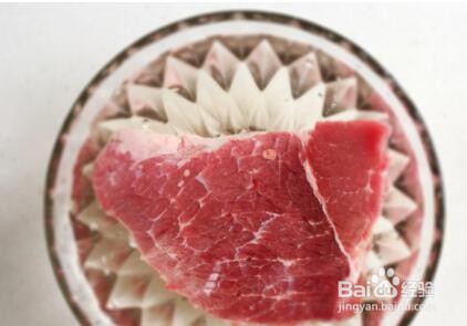 如何自制美味的咖喱土豆炖牛肉