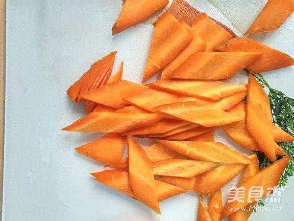 胡萝卜黄瓜炒肉片